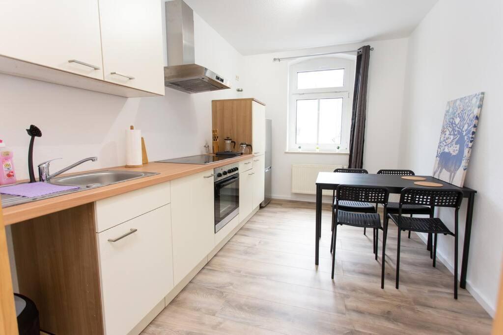 Schickes 1-raum-apartment Mit Balkon Und Vollausgestatteter Kueche * Chemnitz