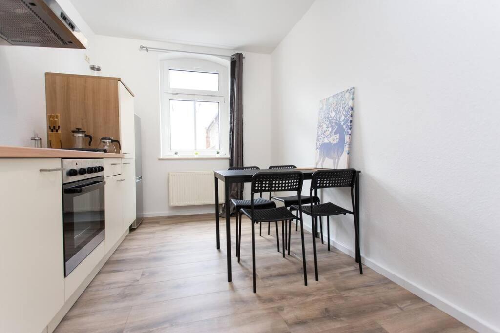 Apartment Schickes 1-raum-apartment Mit Balkon Und Vollausgestatteter Kueche Chemnitz