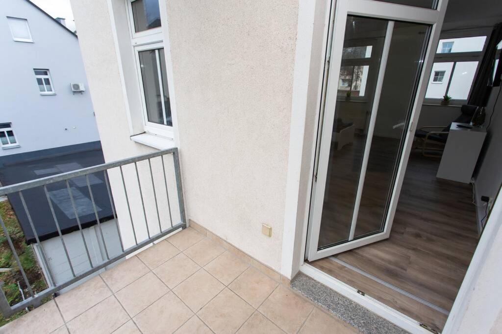 Schickes 1-raum-apartment Mit Balkon Und Vollausgestatteter Kueche * Chemnitz